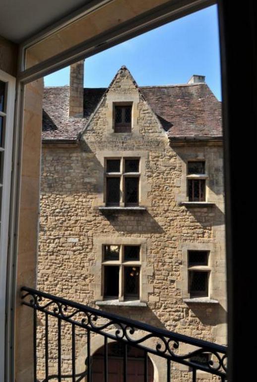In Sarlat Luxury Rentals, Medieval Center - Maison Fenelon Номер фото