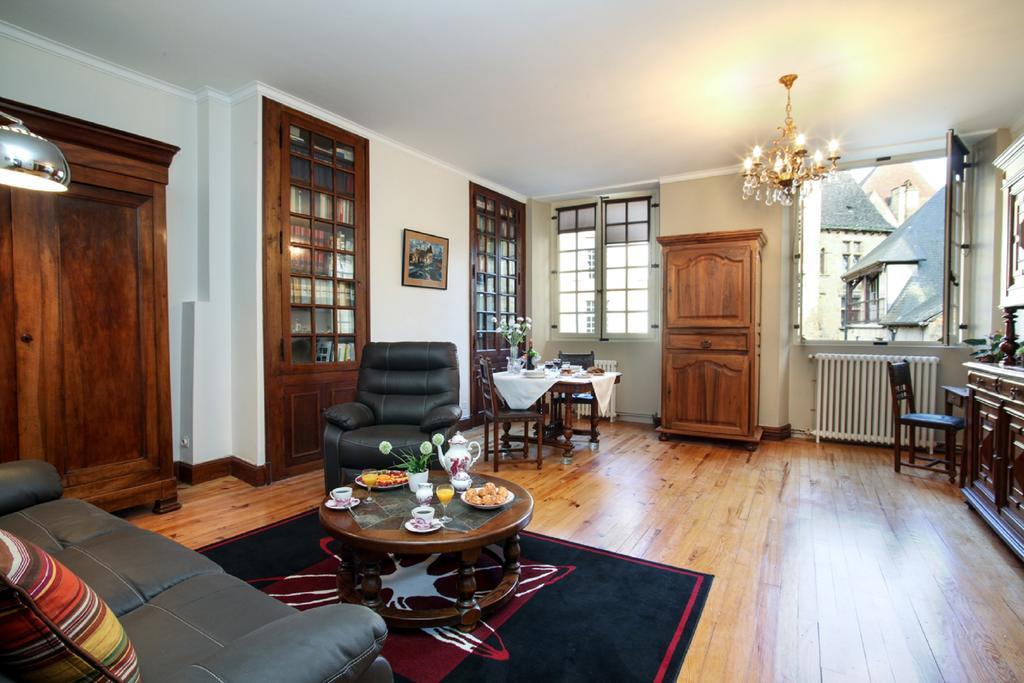 In Sarlat Luxury Rentals, Medieval Center - Maison Fenelon Экстерьер фото