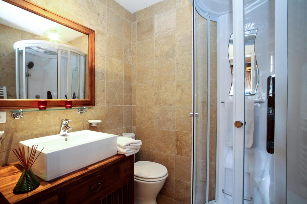 In Sarlat Luxury Rentals, Medieval Center - Maison Fenelon Экстерьер фото